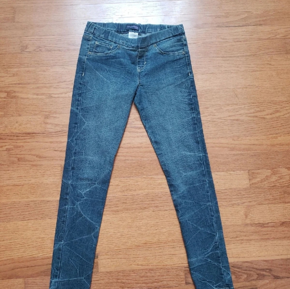 Levi Jean's